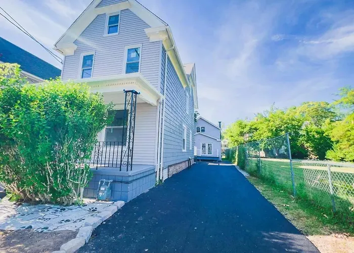 4Br Niagara Getaway-Prime Location