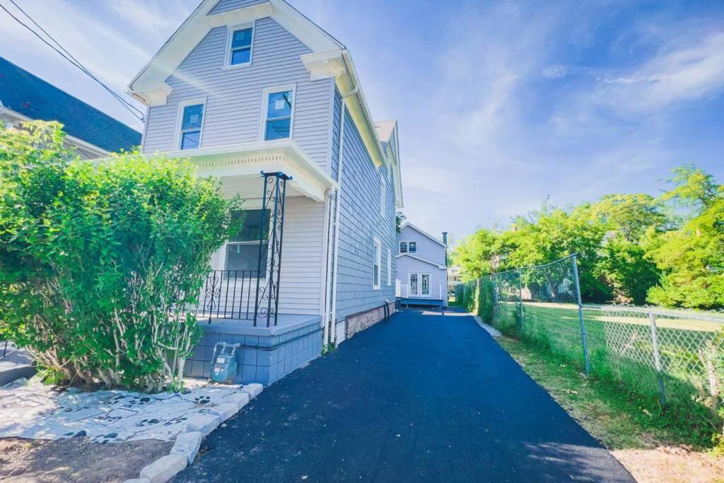 4Br Niagara Getaway-Prime Location