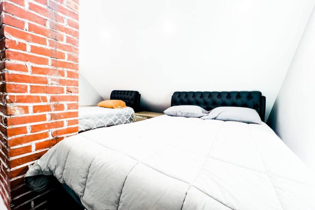 4Br Niagara Getaway-Prime Location Niagara Falls