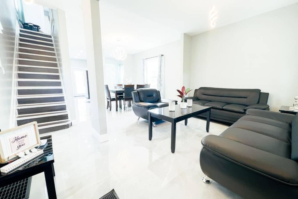 4Br Niagara Getaway-Prime Location Niagara Falls